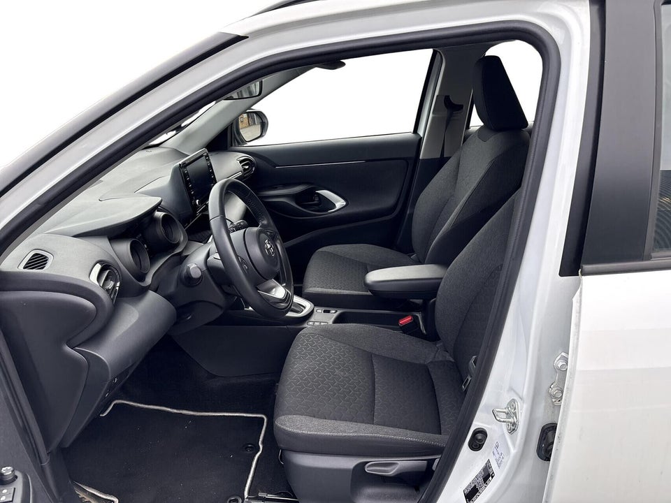 Toyota Yaris Cross 1,5 Hybrid Essential Comfort e-CVT 5d