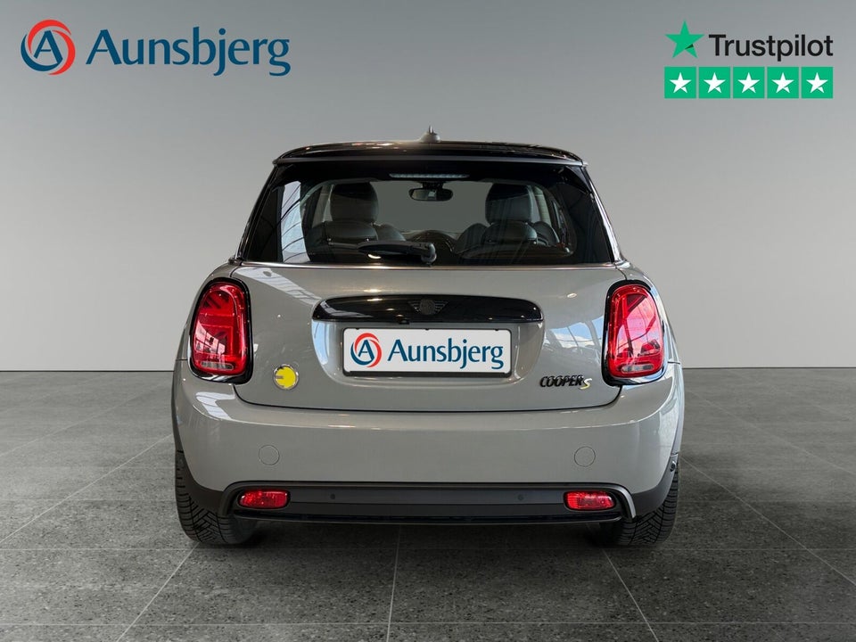 MINI Cooper SE Camden Edition 3d