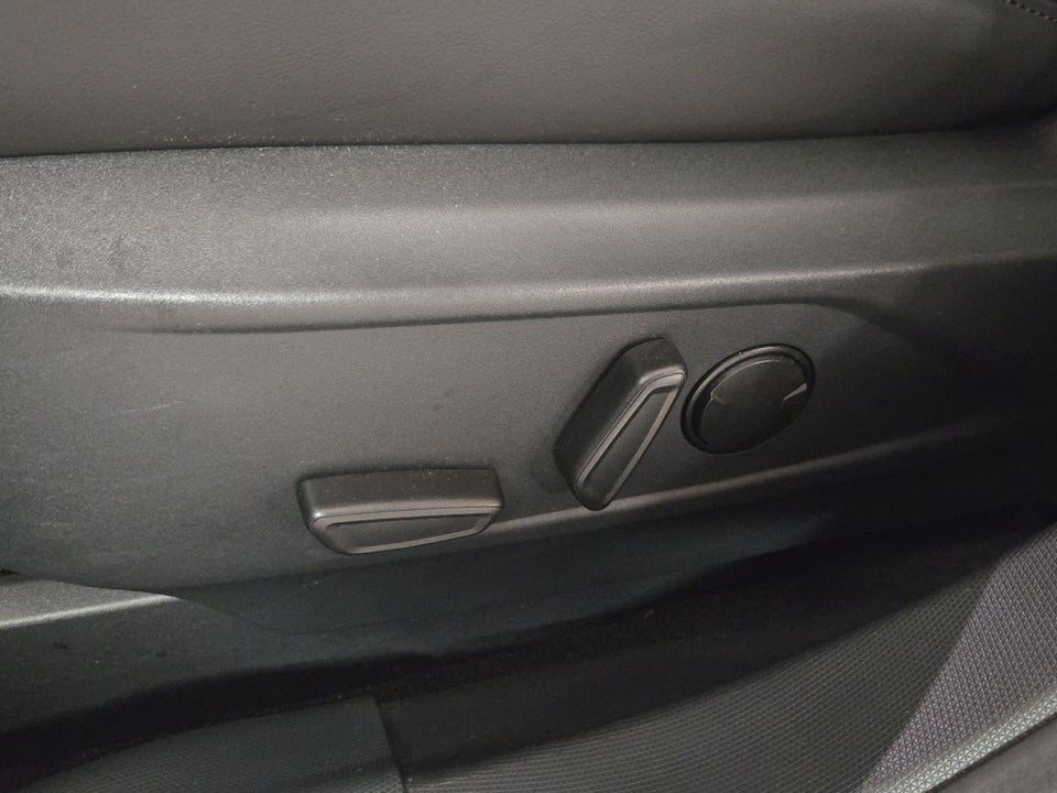 Ford Mustang Mach-E 98 Extended Range AWD 5d