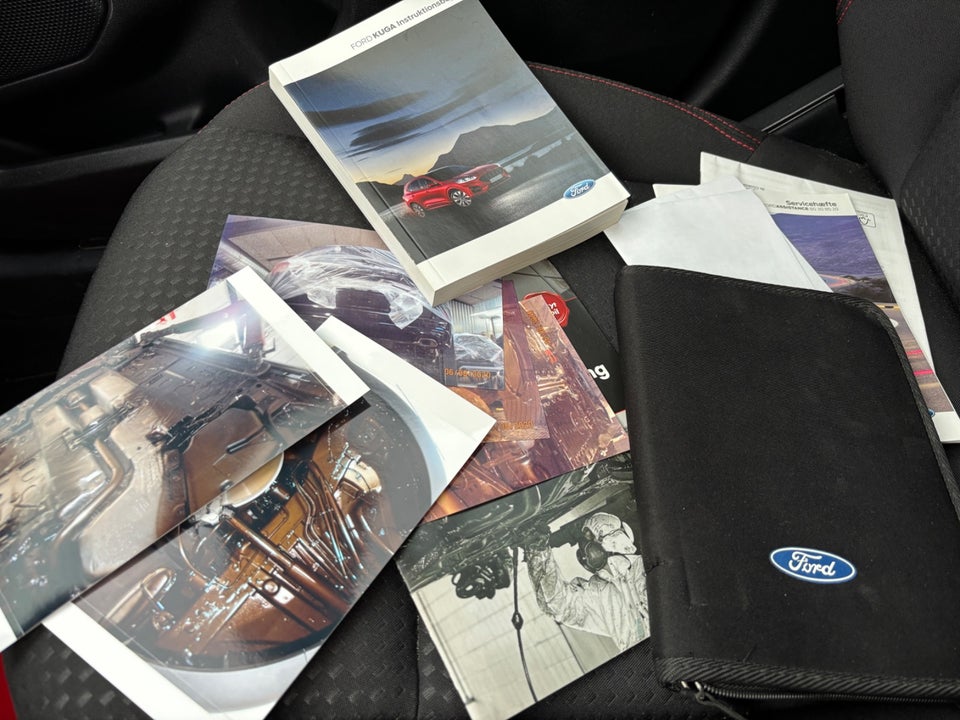 Ford Kuga 2,5 PHEV ST-Line CVT 5d