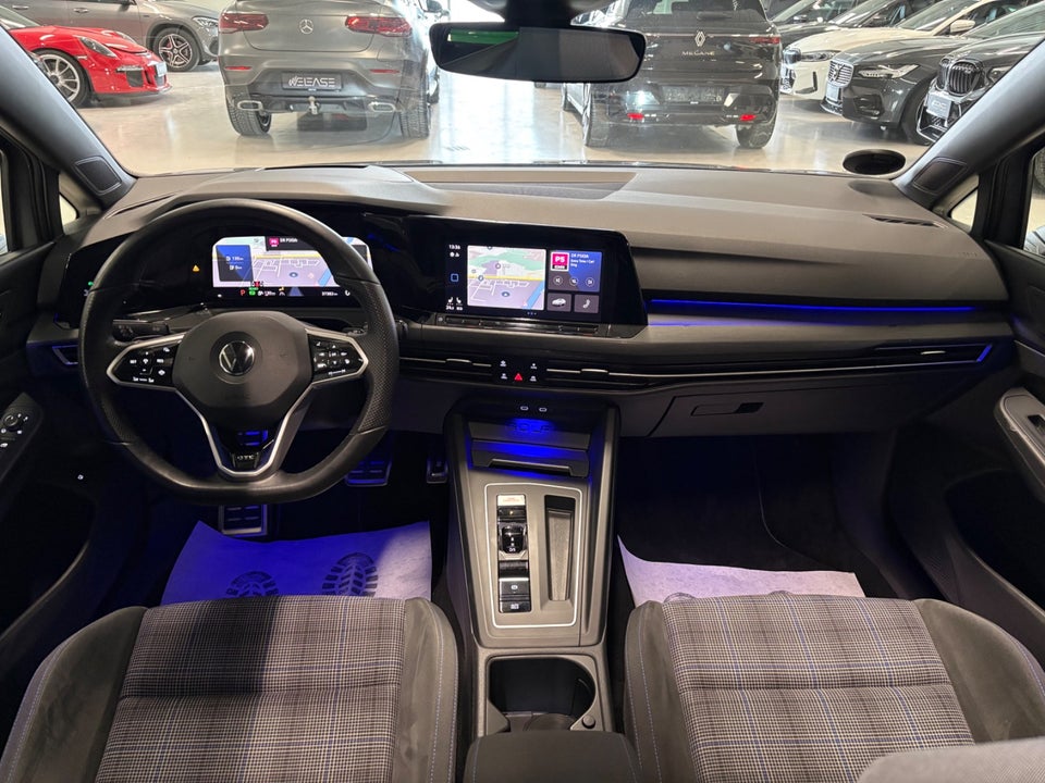 VW Golf VIII 1,4 GTE DSG 5d