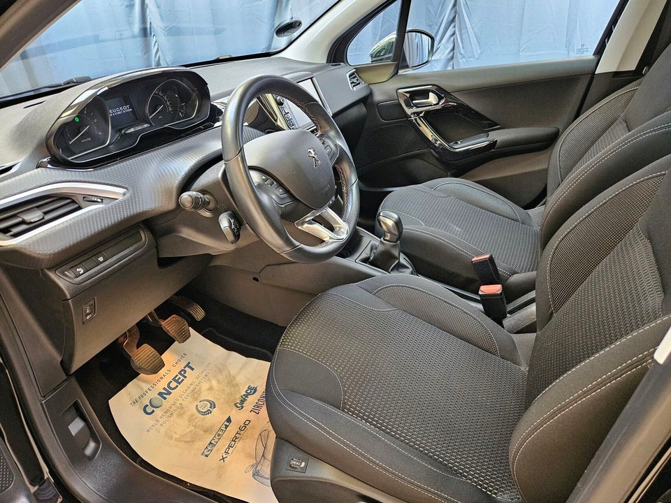 Peugeot 208 1,5 BlueHDi 100 Prestige Sky 5d