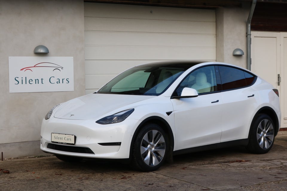Tesla Model Y Long Range AWD 5d