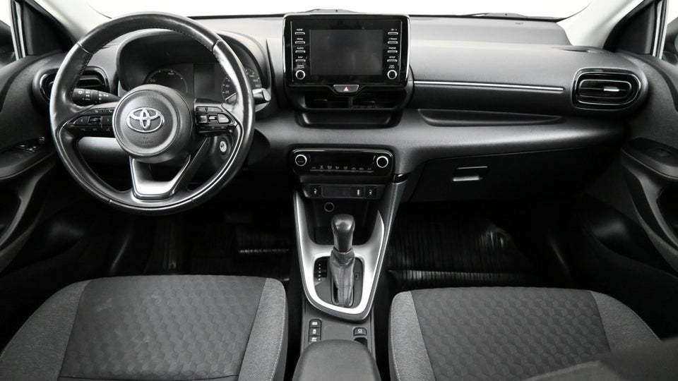 Toyota Yaris 1,5 Hybrid H3 e-CVT 5d