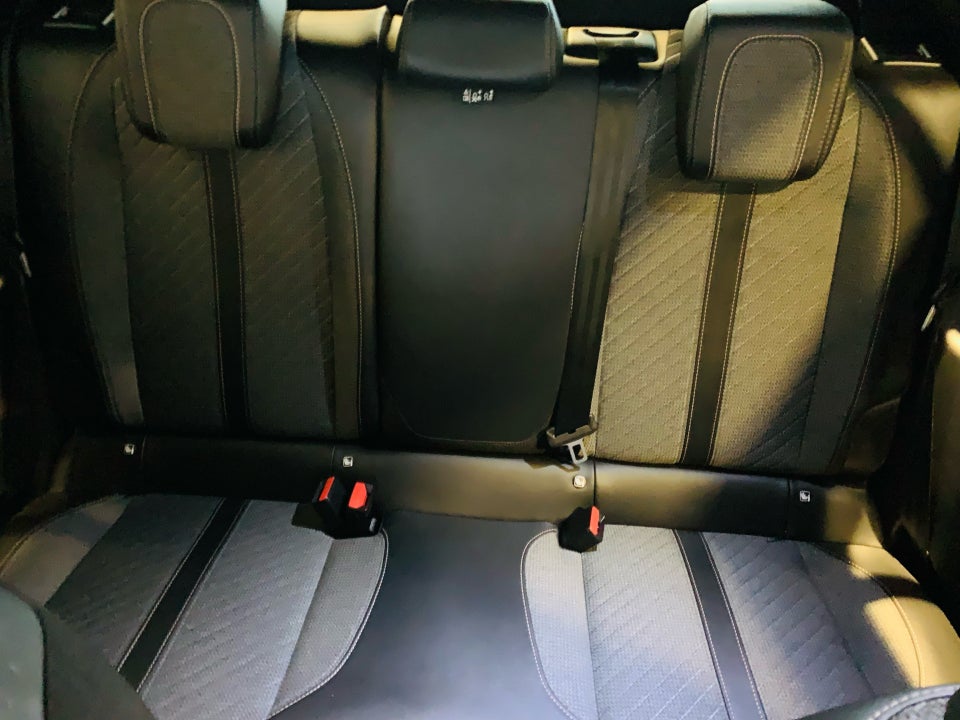 Peugeot e-2008 50 Allure 5d