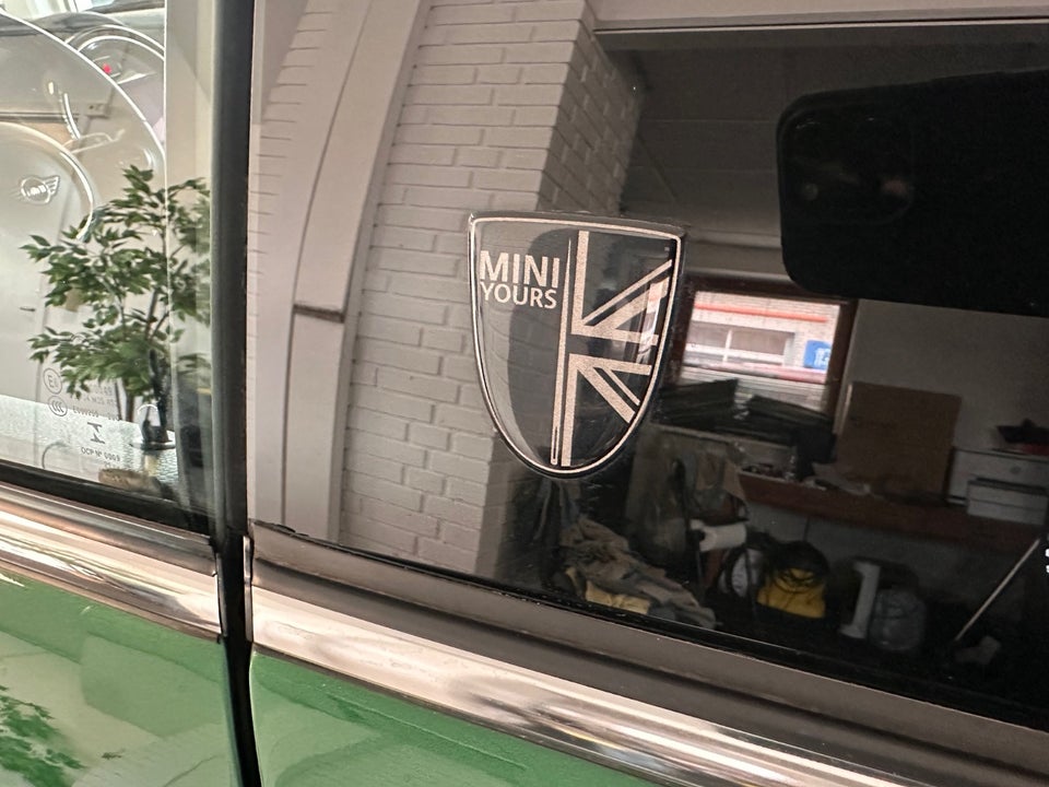 MINI Cooper SE Yours Trim 3d