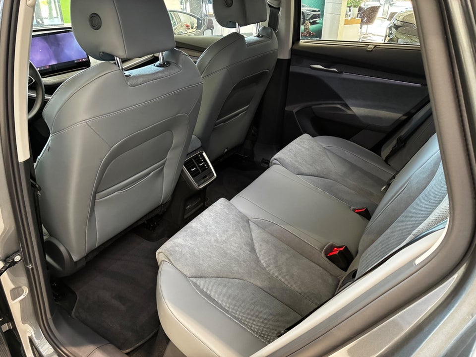 Skoda Enyaq 85 iV Lounge Premium 5d