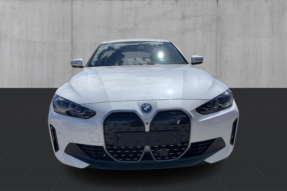 BMW i4 eDrive40 Charged Plus 5d