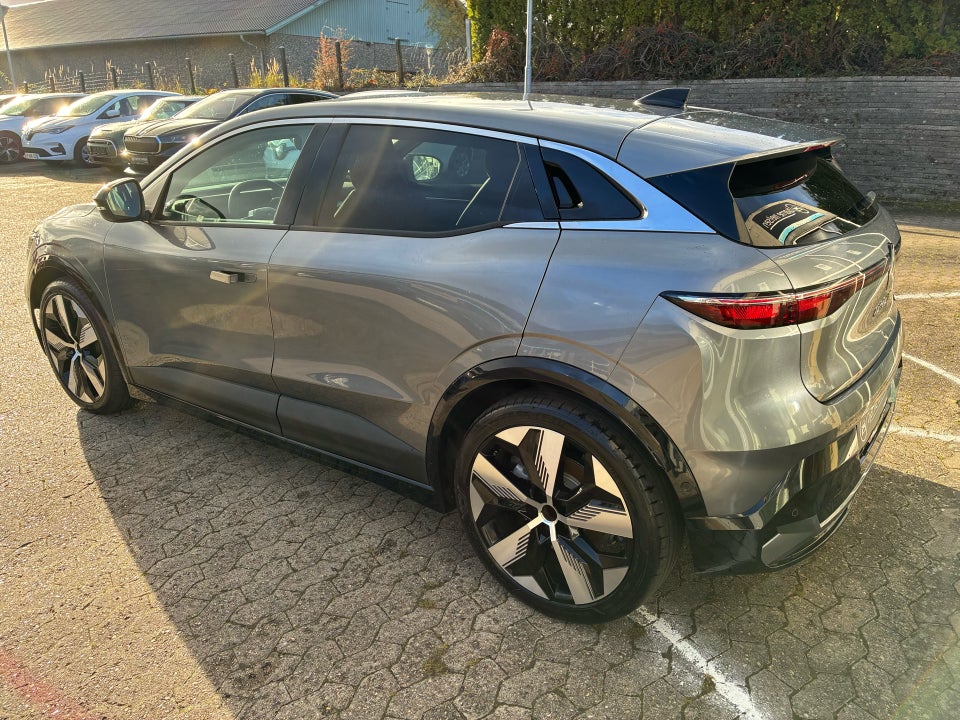 Renault Megane E-Tech 60 Techno+ 5d