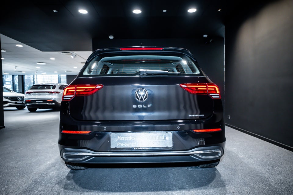 VW Golf VIII 1,4 eHybrid Style 75 Years Edition DSG 5d