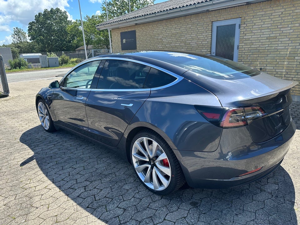 Tesla Model 3 Performance AWD 4d
