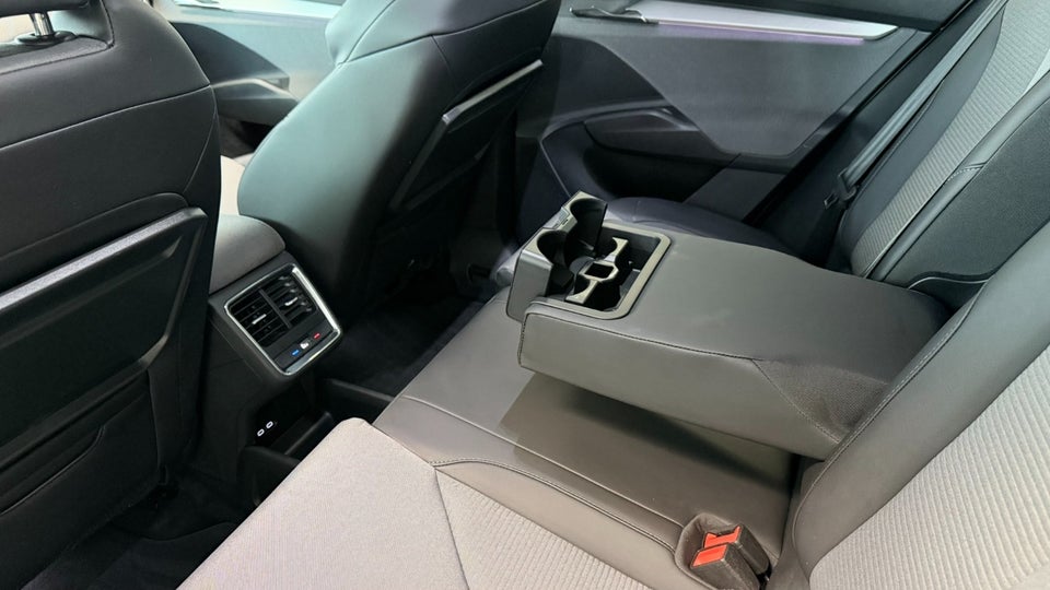 Skoda Enyaq 80 iV Loft 5d