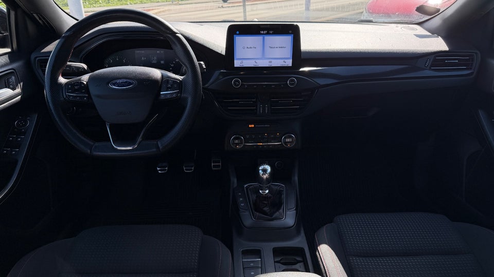 Ford Focus 1,0 EcoBoost ST-Line 5d