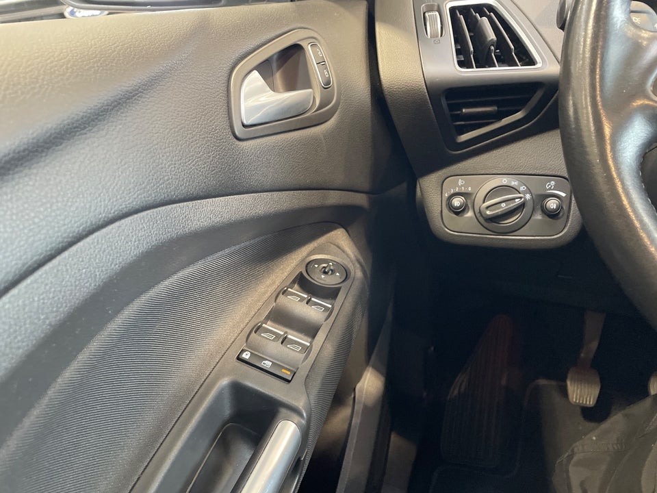 Ford C-MAX 1,0 SCTi 100 Titanium 5d