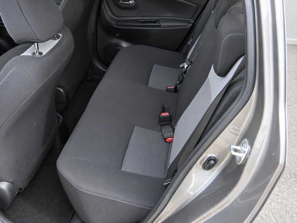 Toyota Yaris 1,5 VVT-i T2 Premium 5d