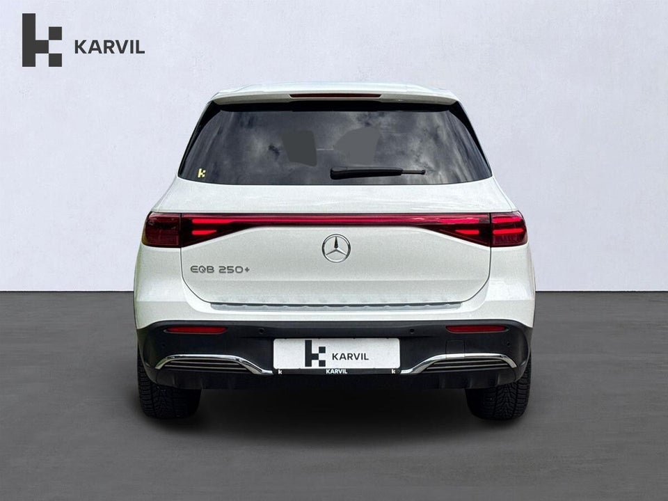 Mercedes EQB250+ AMG Line 5d