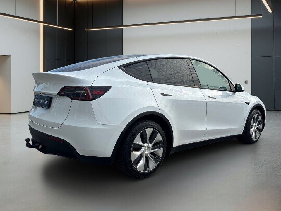 Tesla Model Y RWD 5d