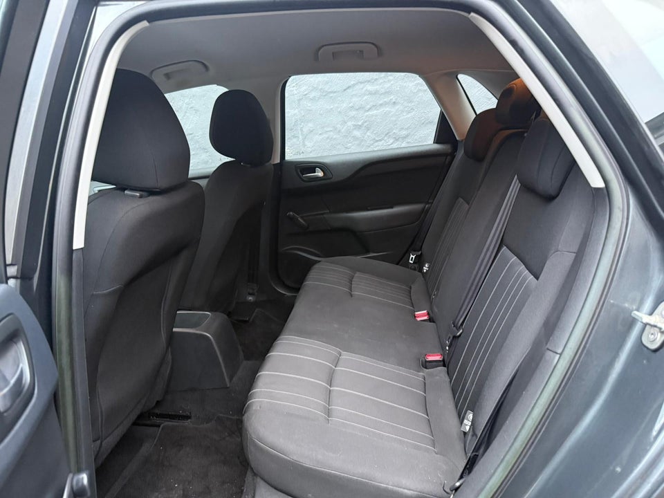 Citroën C4 1,4 VTi Attraction 5d