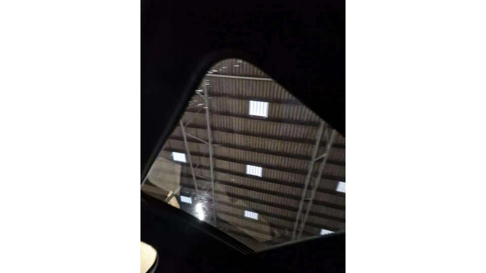 Peugeot e-208 50 GT Sky 5d