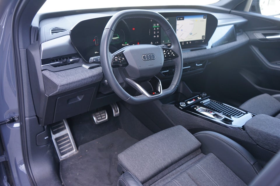 Audi Q6 e-tron S-line quattro 5d