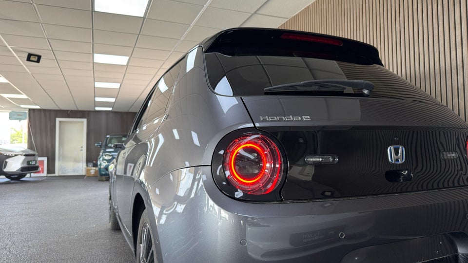 Honda e Advance 5d
