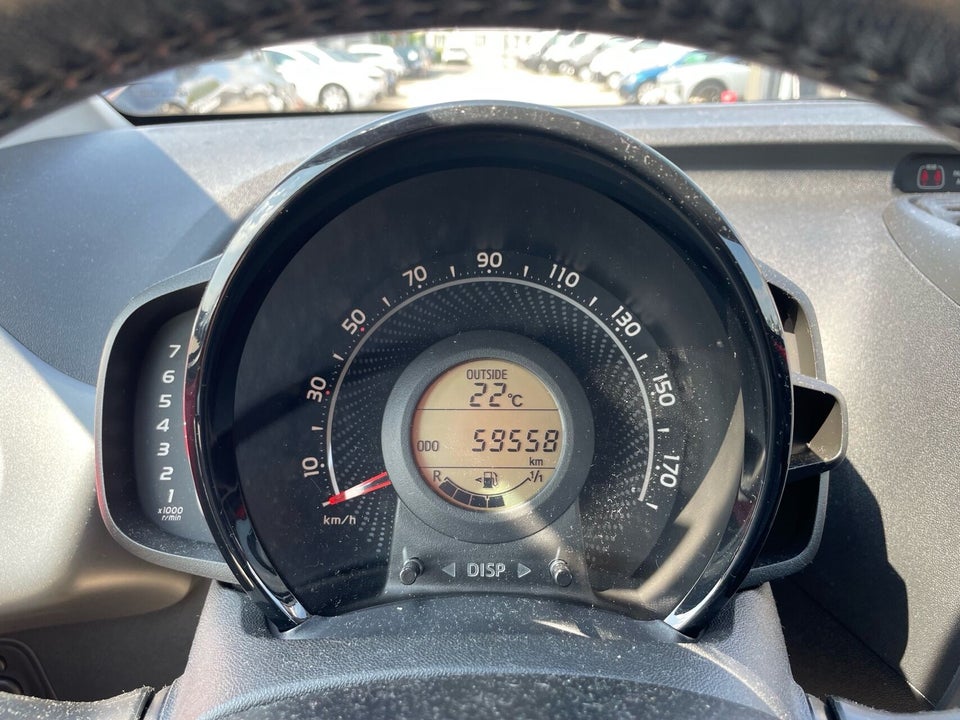 Toyota Aygo 1,0 VVT-i x-press 5d