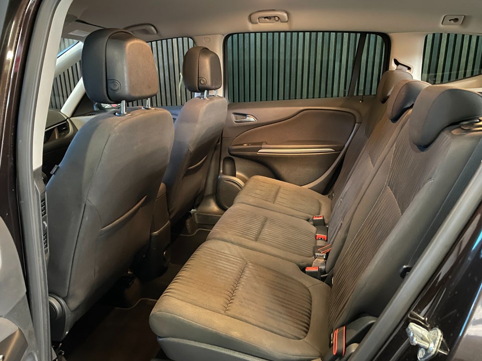 Opel Zafira Tourer 2,0 CDTi 130 Enjoy 7prs 5d