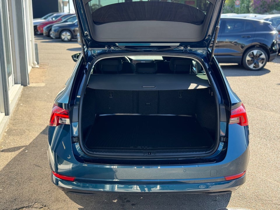 Skoda Octavia 1,4 TSi iV Plus Combi DSG 5d
