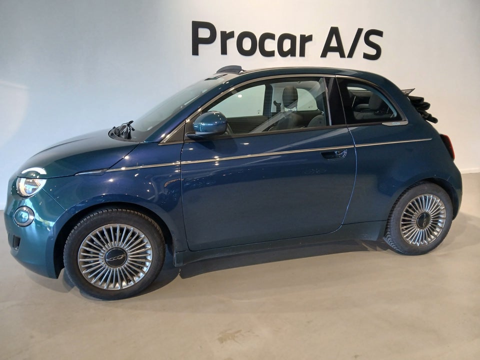 Fiat 500e 42 Lusso Cabrio 2d