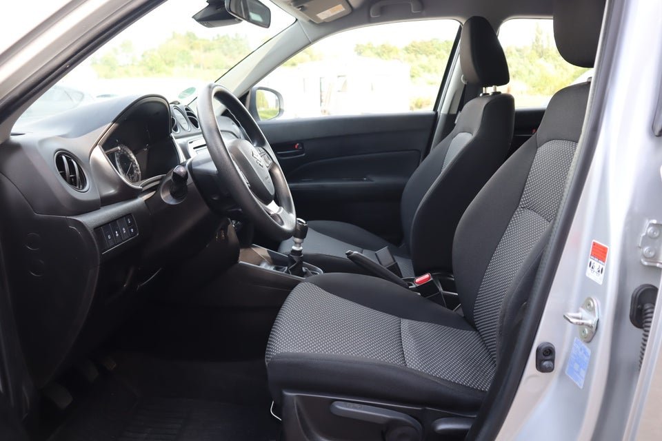 Suzuki Vitara 1,4 mHybrid Touch 5d