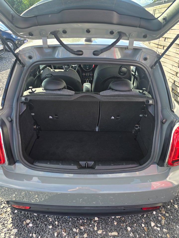 MINI Cooper SE Essential 3d