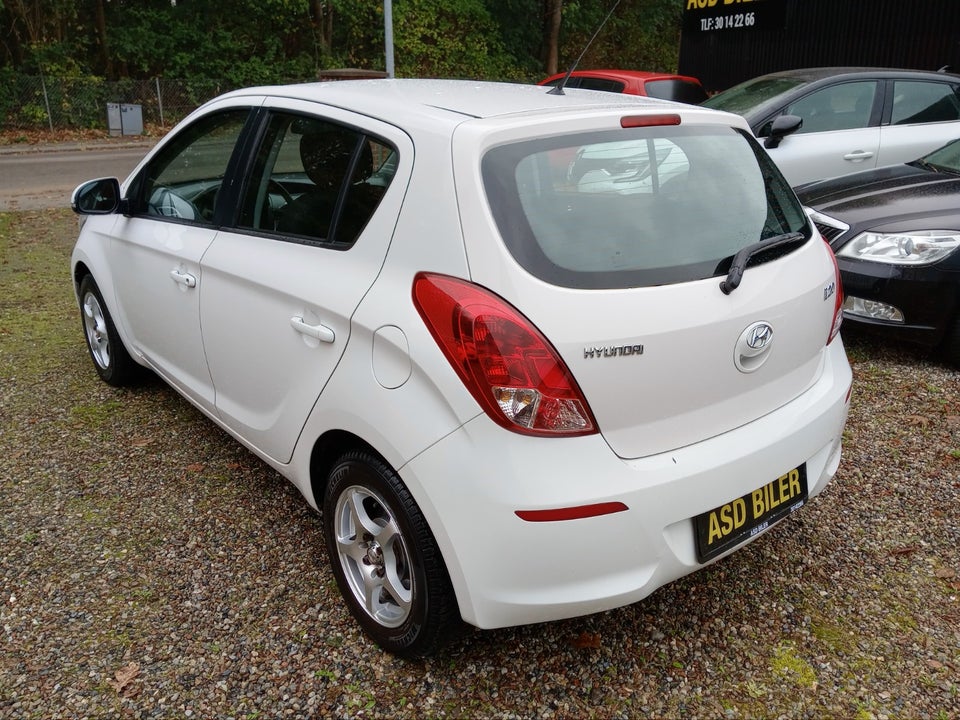 Hyundai i20 1,25 Comfort 5d
