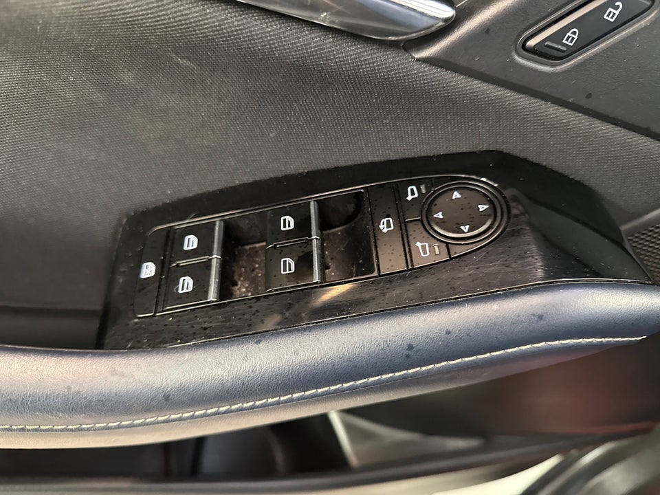 Mazda CX-30 2,0 SkyActiv-X 180 Sky 5d