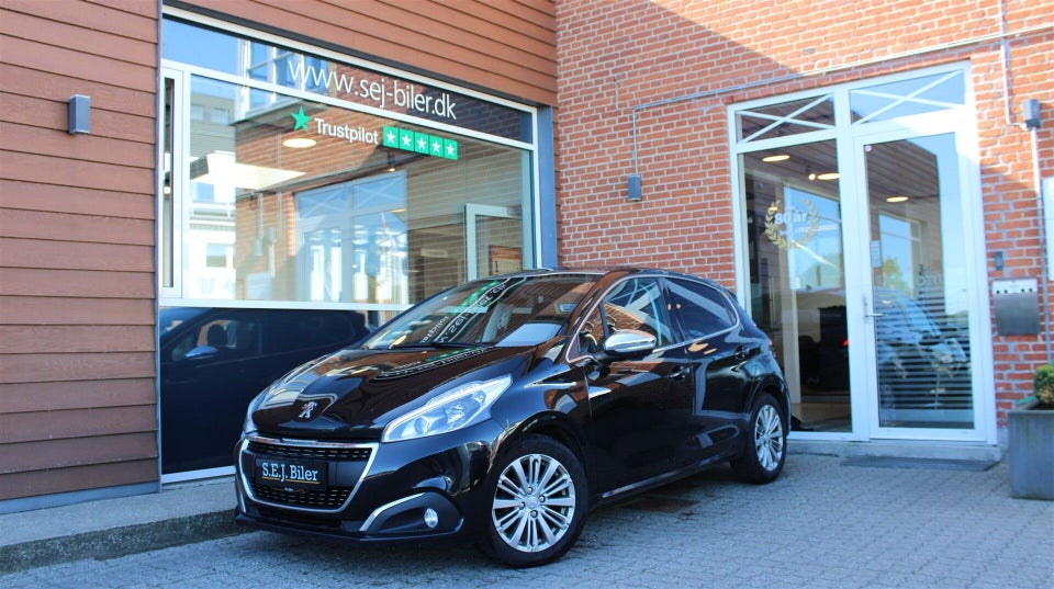 Peugeot 208 1,6 BlueHDi 100 Desire Sky 5d