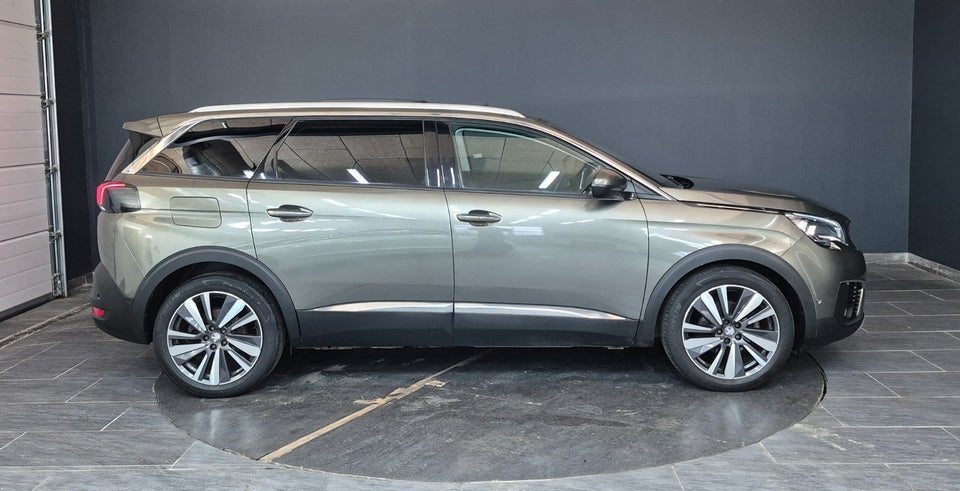 Peugeot 5008 1,2 PureTech 130 Allure 7prs 5d