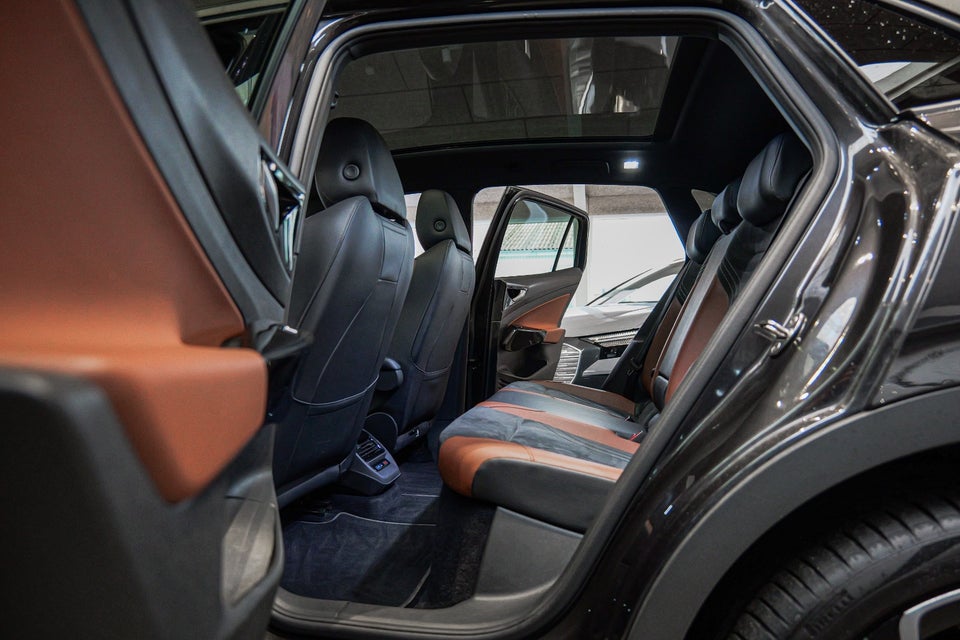 VW ID.4 77 Pro Performance Tech 5d