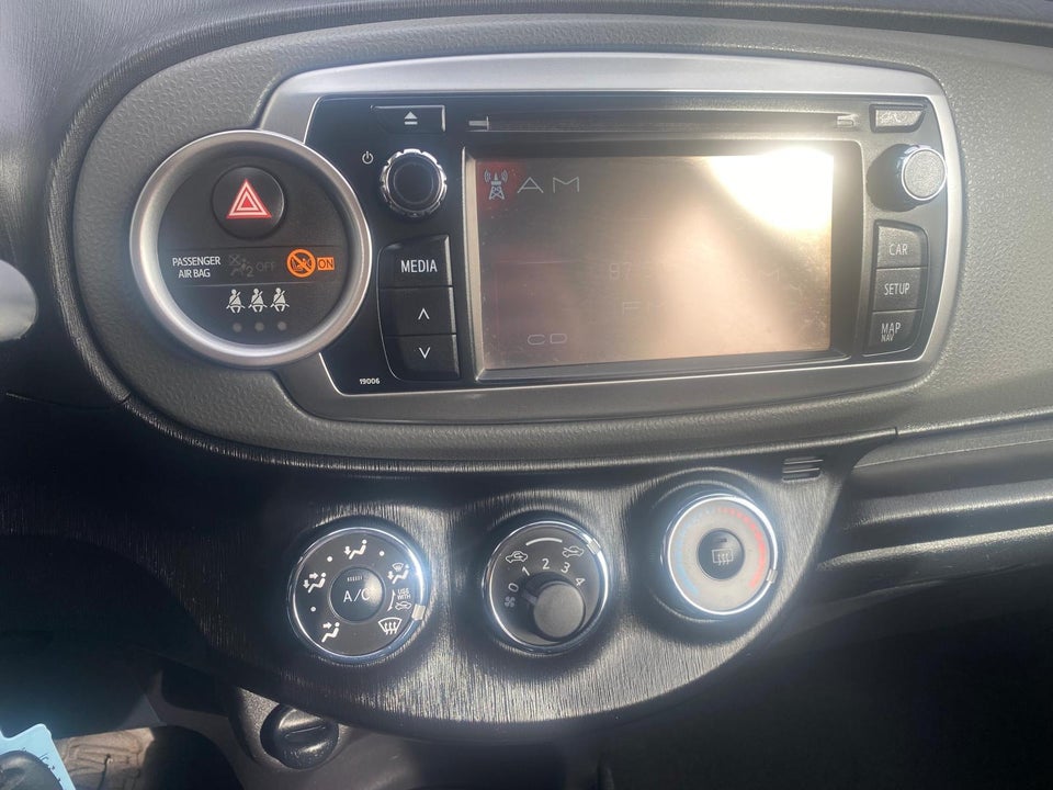 Toyota Yaris 1,0 VVT-i T2 Touch 5d