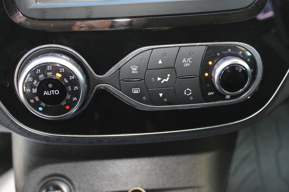 Renault Captur 1,5 dCi 90 Intens EDC Van 5d