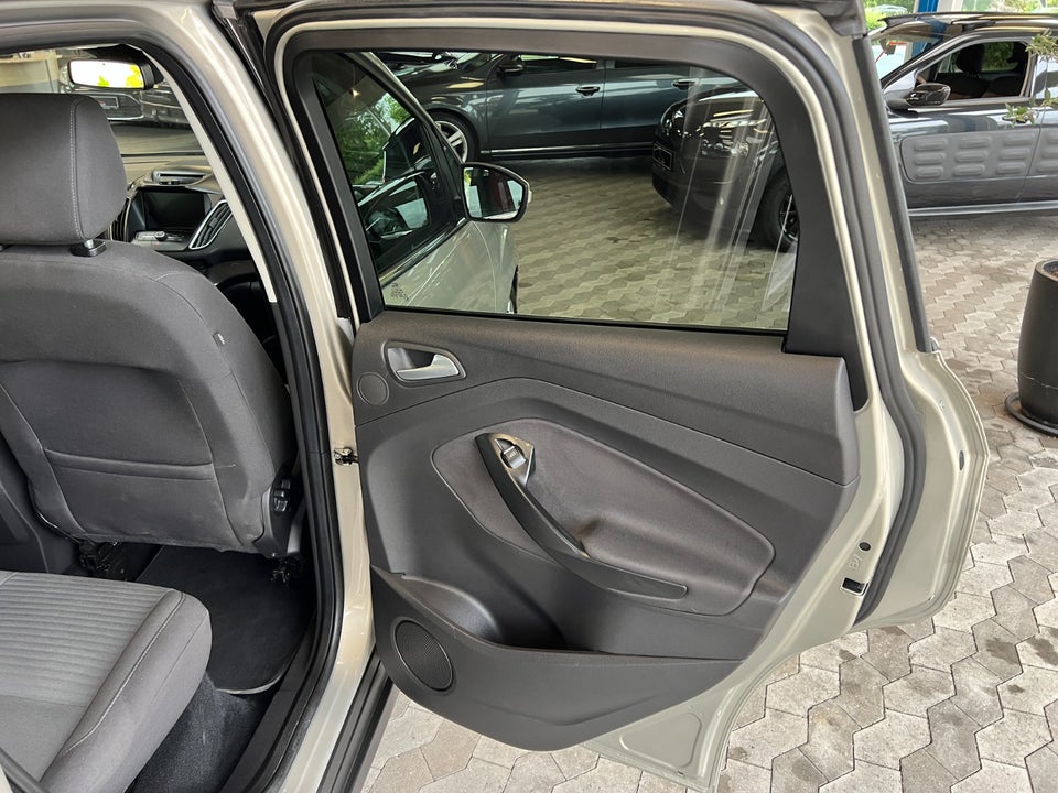 Ford C-MAX 1,0 SCTi 125 Titanium 5d