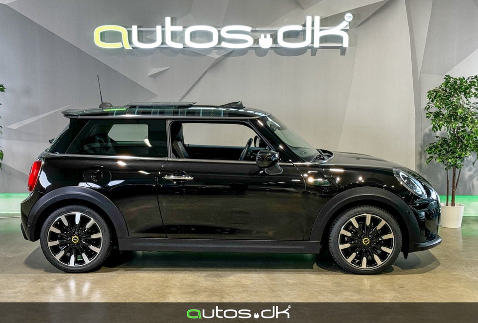 MINI Cooper SE Maximise 3d