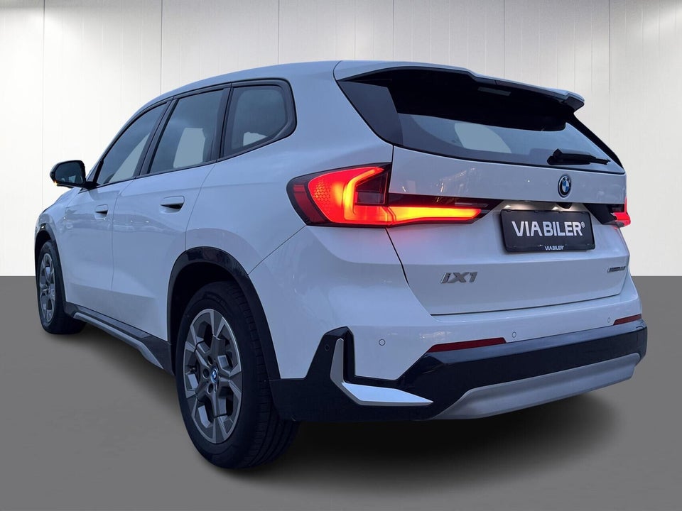 BMW iX1 eDrive20 X-Line 5d