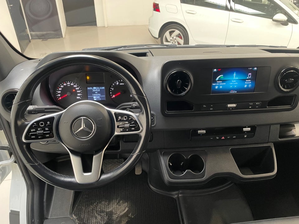 Mercedes Sprinter 317 2,0 CDi A3 Kassevogn aut. RWD