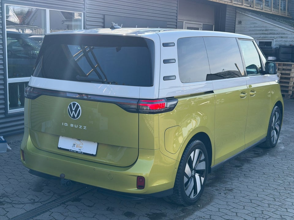 VW ID.Buzz 77 Pro SWB 5d