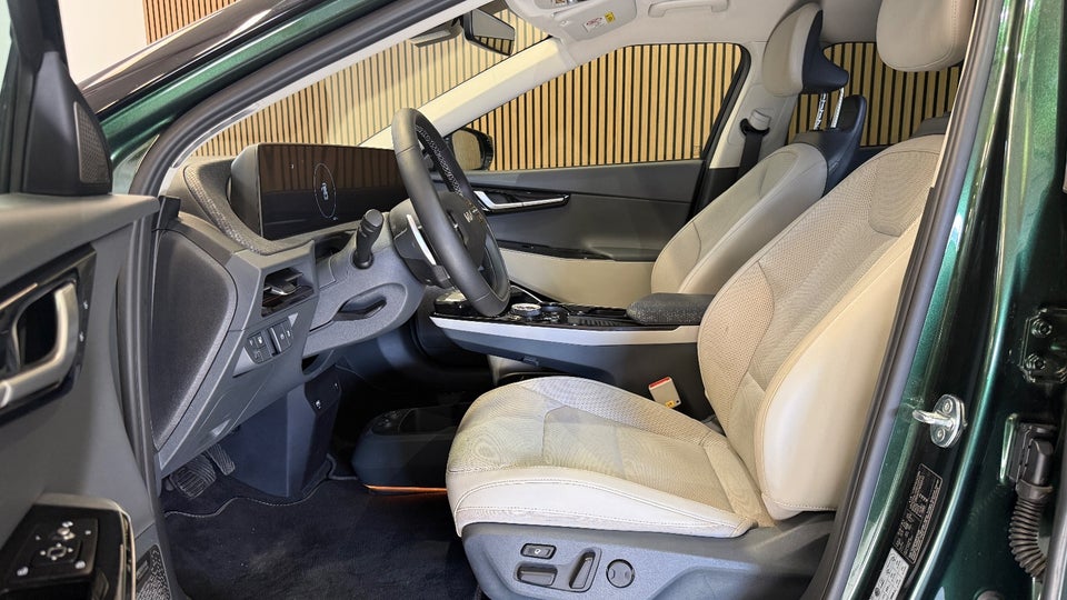 Kia EV6 77 Long Range Upgrade 5d