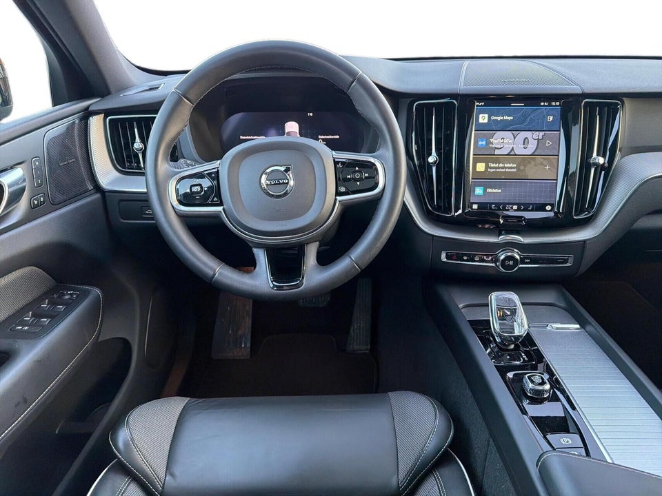 Volvo XC60 2,0 T8 ReCharge Plus Dark aut. AWD 5d