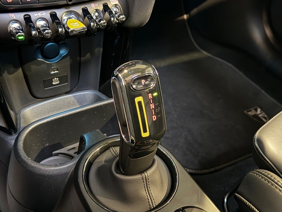 MINI Cooper SE Yours Trim 3d