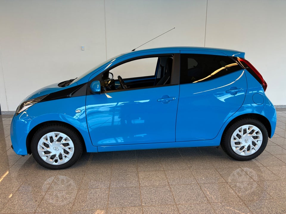 Toyota Aygo 1,0 VVT-i x-pression 5d