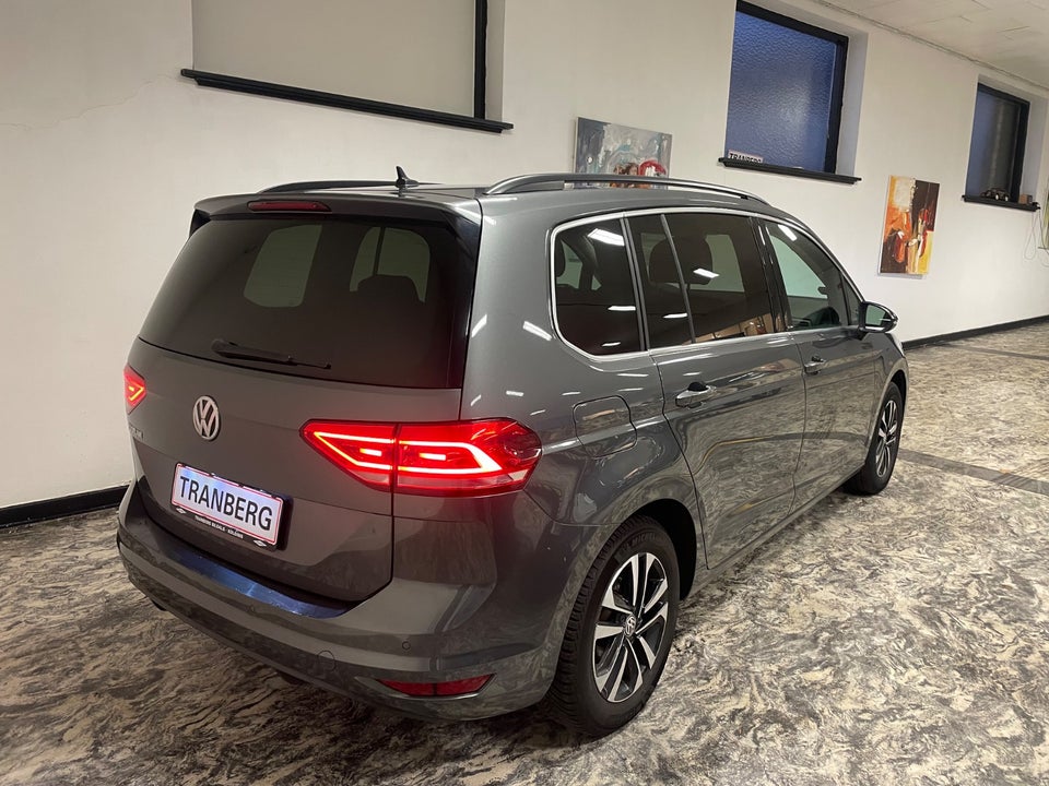 VW Touran 1,6 TDi 115 IQ.Drive DSG 7prs 5d