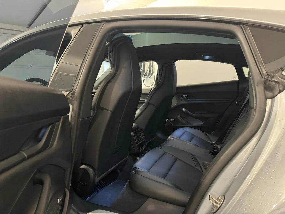 Porsche Taycan 4S Performance+ 4d