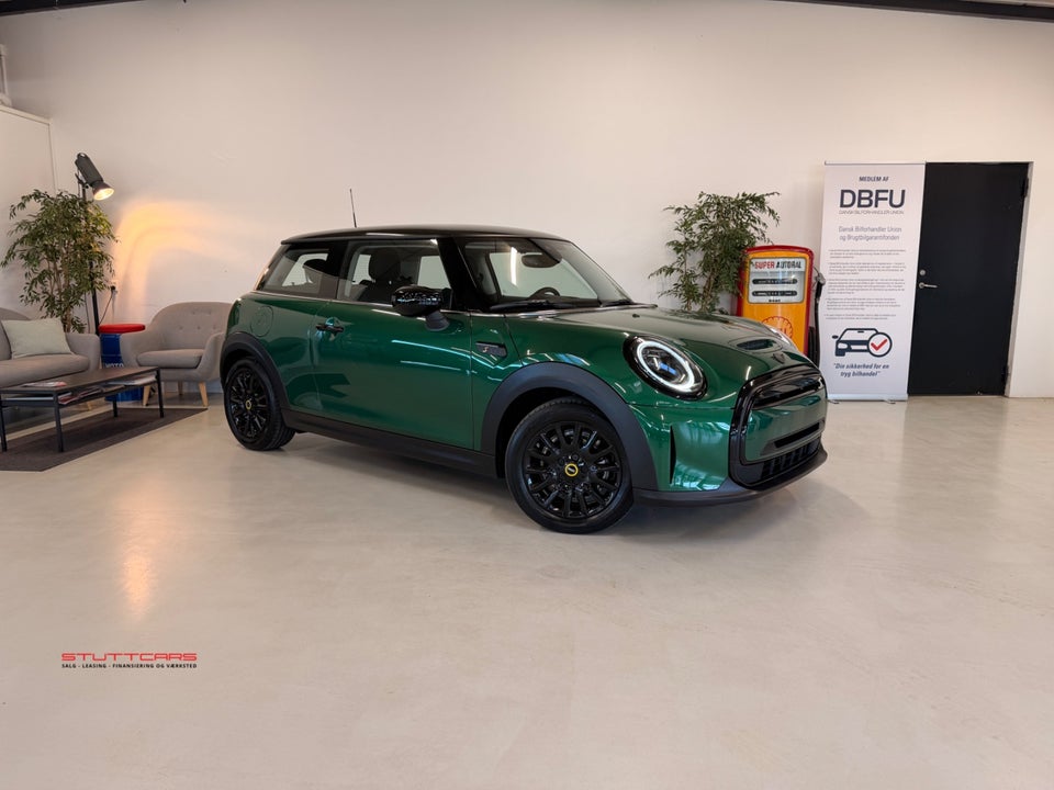 MINI Cooper SE Classic Trim 3d